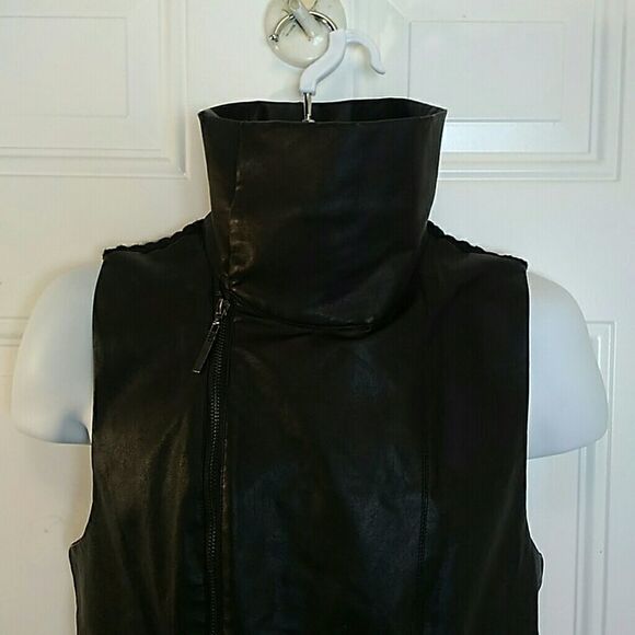 Echo motto faux leather vest with sweater back - Picture 4 of 8